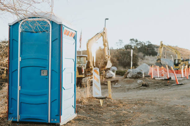 Porta potty delivery and setup in Lawrenceville, IL